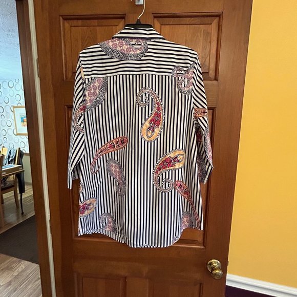 Chico's Tunic, Chico's size 2 - Picture 6 of 6